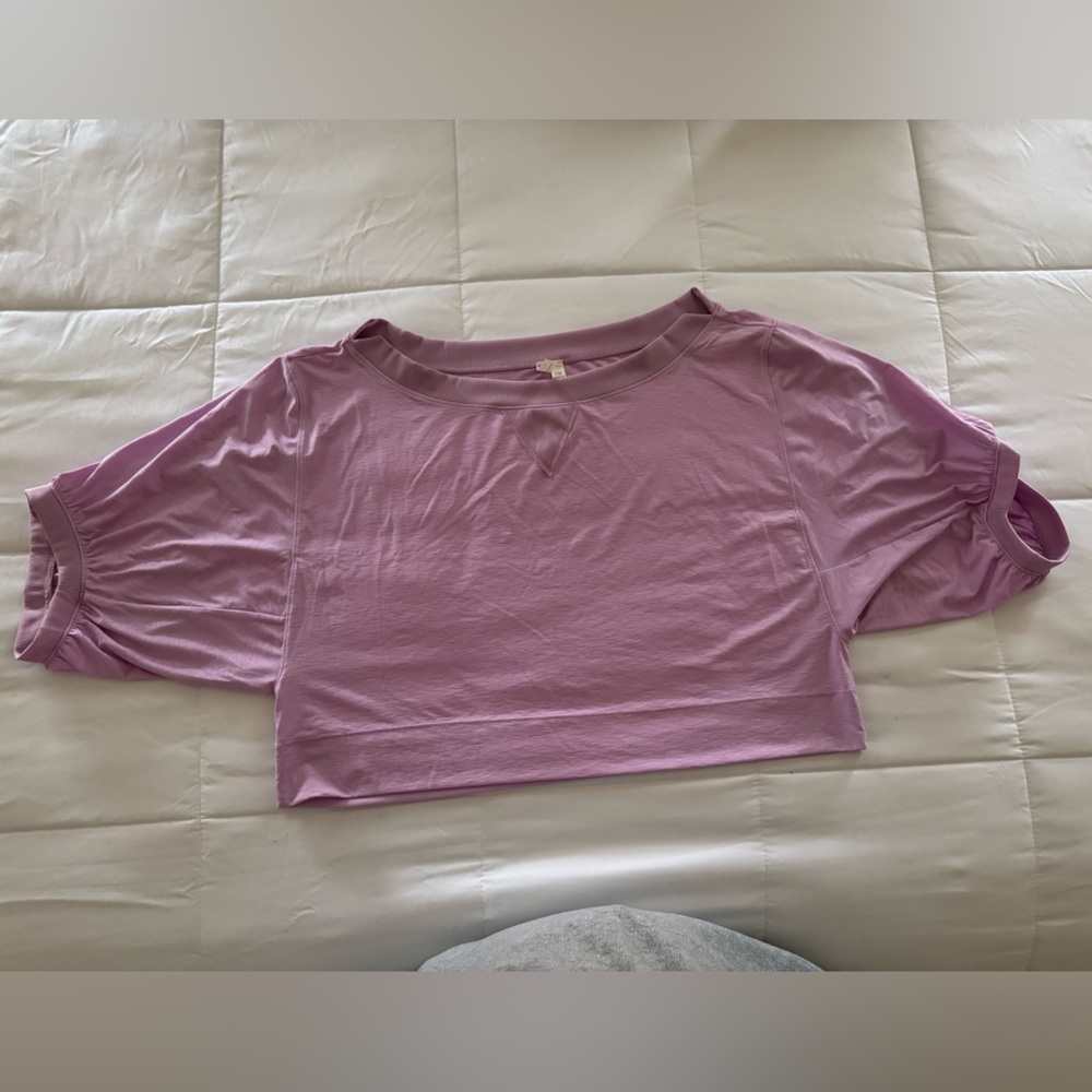 Free People lavender colored cropped shirt.  Excellent condition.  Sz LARGE.